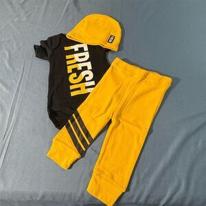 Baby Outfit Set Bodysuit, Pants Hat Black & Yellow Unisex Shirt 0-3 months
